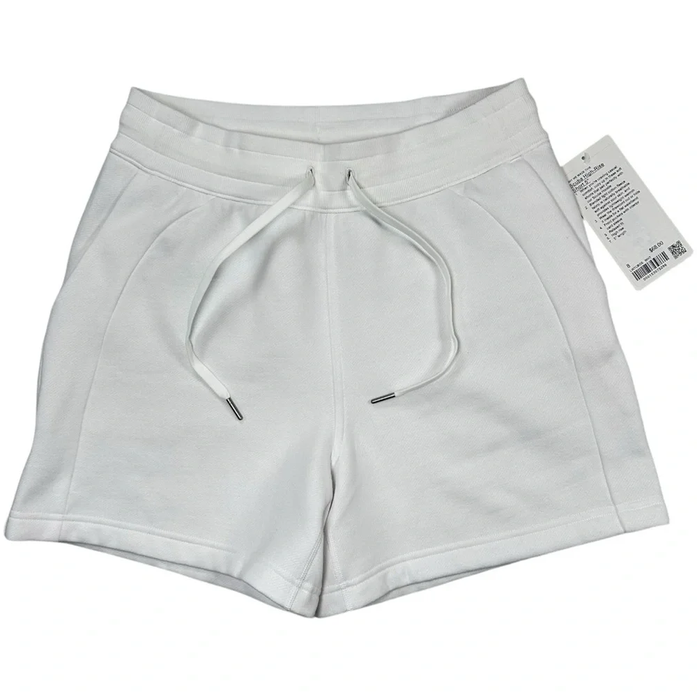 NWT Lululemon Scuba‎ High-Rise Short 5